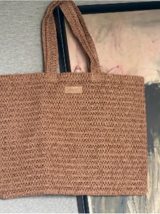 Original Burberry Extra Large Goddess Brown Woven Tote - Picture 2 of 7